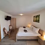 | Restaurant | Forellenzucht فندق بورجين