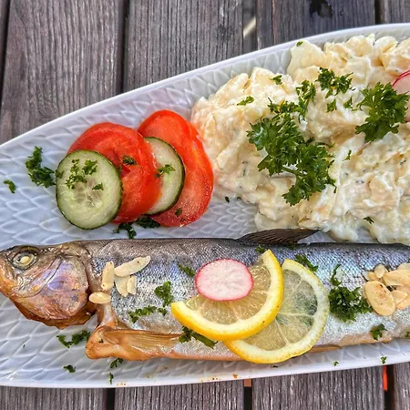 | Restaurant | Forellenzucht * Burgen (Mayen-Koblenz)